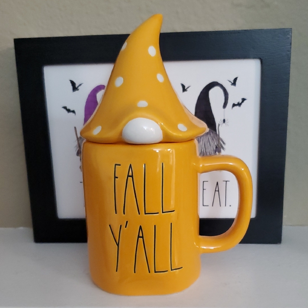 Yellow Fall Y'all Mug with Gnome Hat Lid